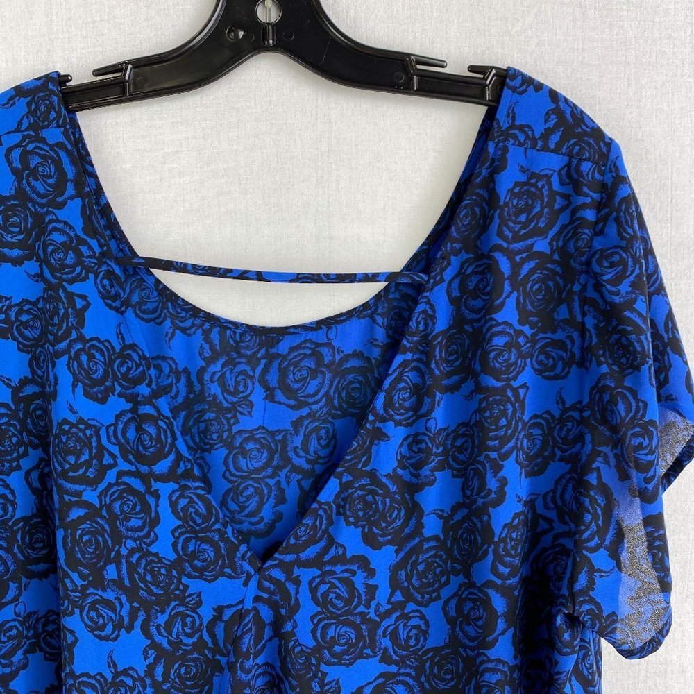 Torrid Rose Pattern Blue Top - image 6